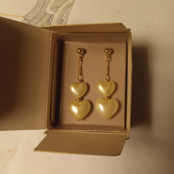 1987 delicate heart vintage dangle earrings studs surgical steel post - Picture 2 of 5